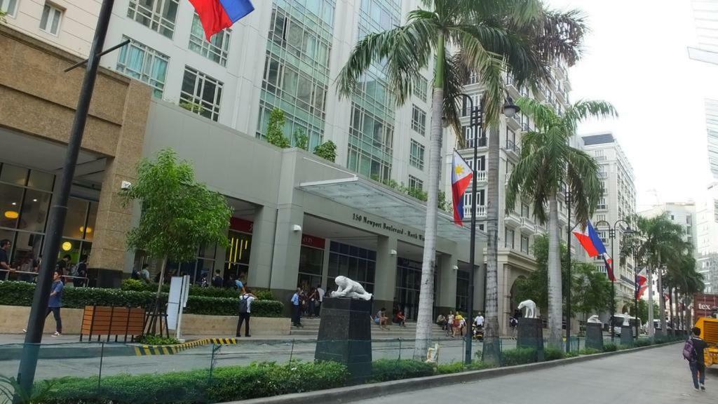 Eighty One Newport Boulevard Manila Ngoại thất bức ảnh