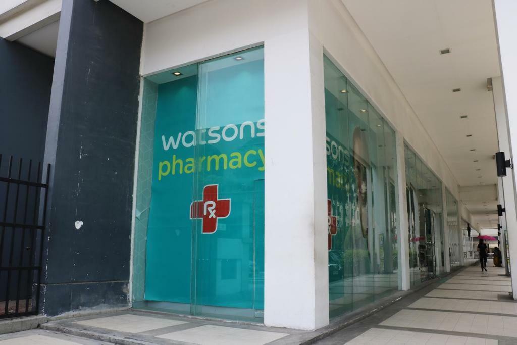 Eighty One Newport Boulevard Manila Ngoại thất bức ảnh