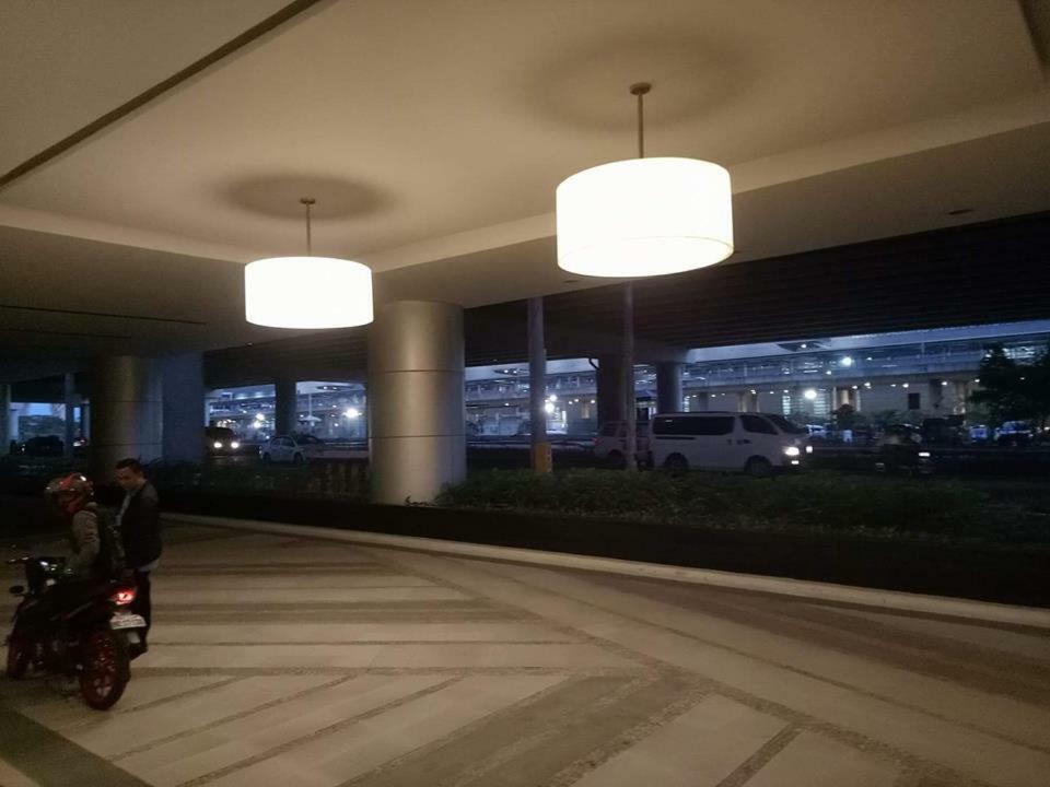 Eighty One Newport Boulevard Manila Ngoại thất bức ảnh