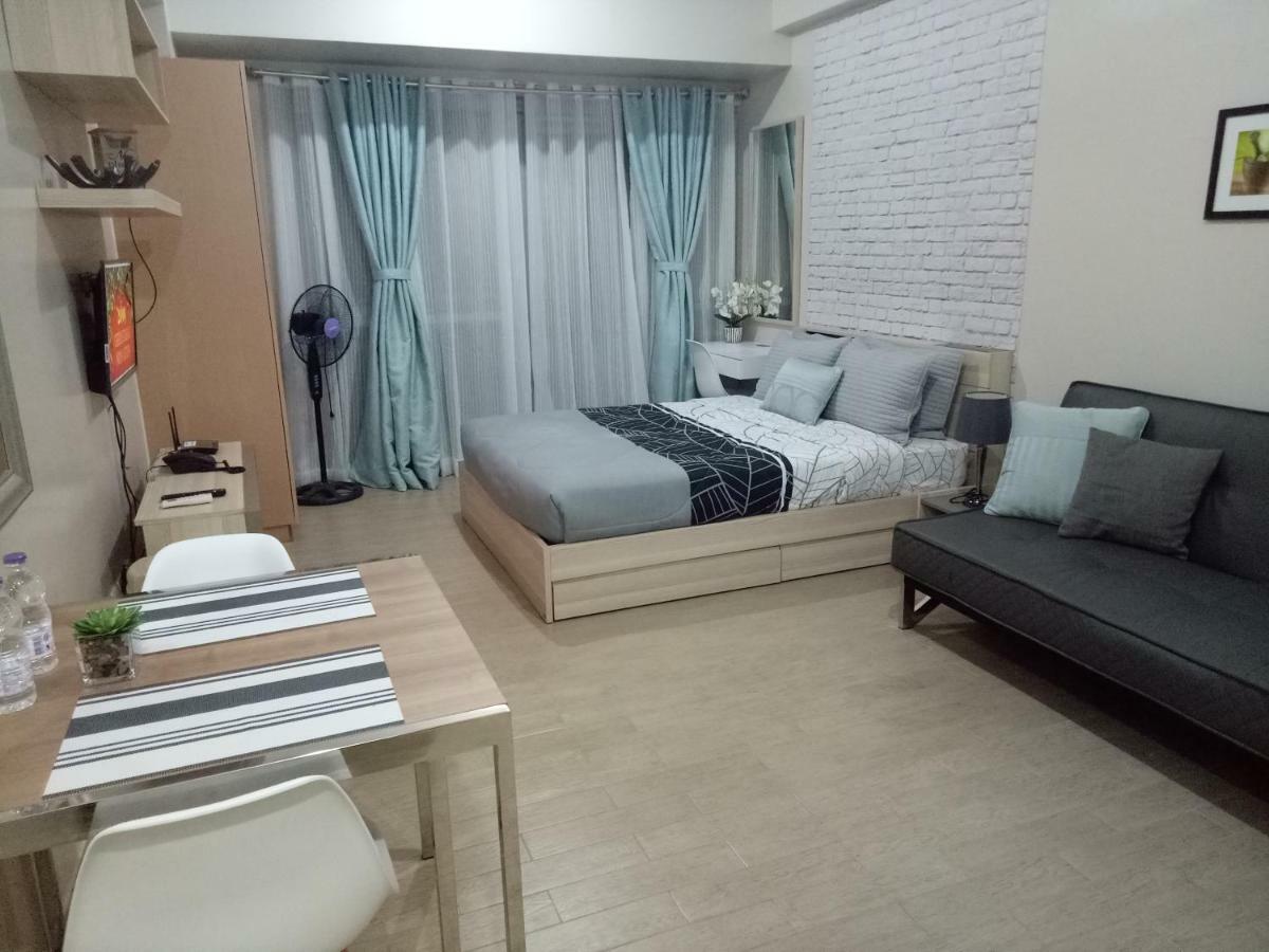 Eighty One Newport Boulevard Manila Ngoại thất bức ảnh